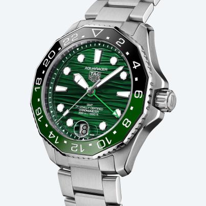 TAG HEUER Aquaracer Professional 300 GMT grün
