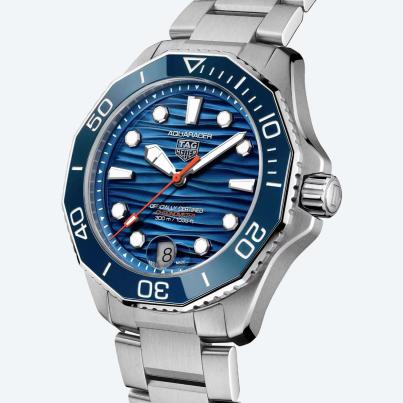 TAG HEUER Aquaracer Professional 300 Date blau