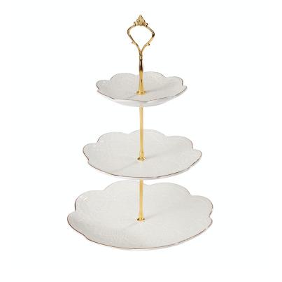 Festliche Porzellan-Etagere