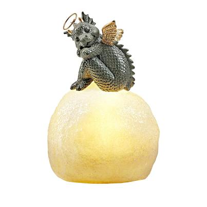 Drache auf LED-Schneekugel