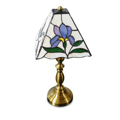 Tiffanystillampe Blume