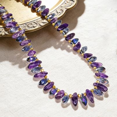 Collier Amethyst, Kristalle