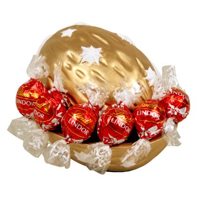 Goldene Nuss mit Lindt Füllung