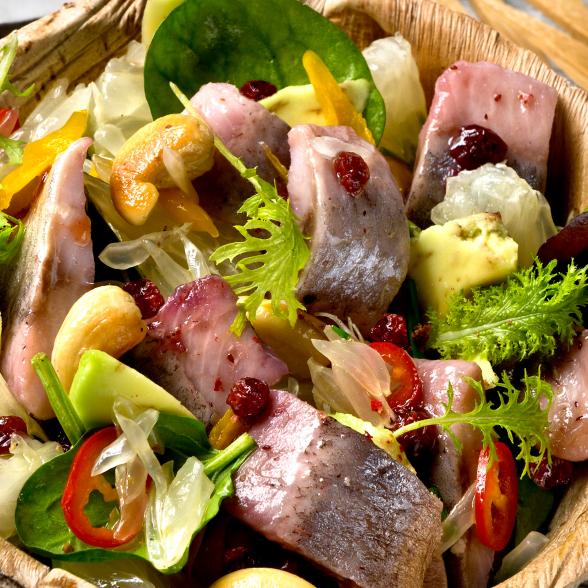 Matjes Happen Nordischer Art mit Preiselbeeren - 109227200000 - 1 - 588px