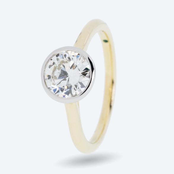 LG Solitärring 375 Gelbgold Brillant 17 - 113128500001 - 1 - 588px