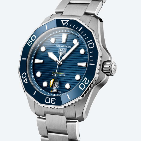 TAG HEUER Aquaracer Professional 300 Date - 113715000000 - 1 - 588px