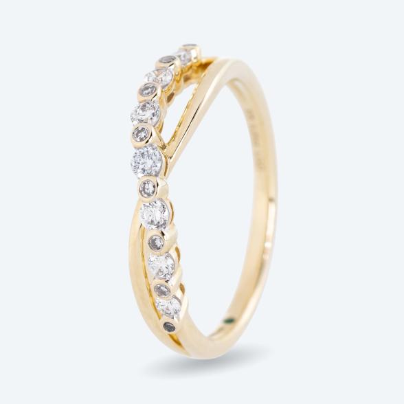 LG Ring 375 Gelbgold Diamanten 19 - 113811100003 - 1 - 588px