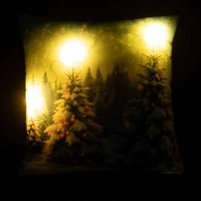 LED Kissen Weihnachtswald 40x40cm