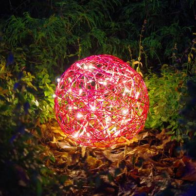 Garten LED-Designkugel fuchsia