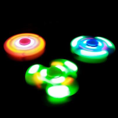 LED Finger Spinner & Lautsprecher blau