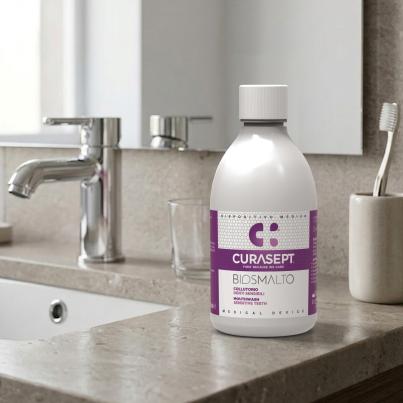 CURASEPT Biosmalto sensitive Mundspülung 300ml