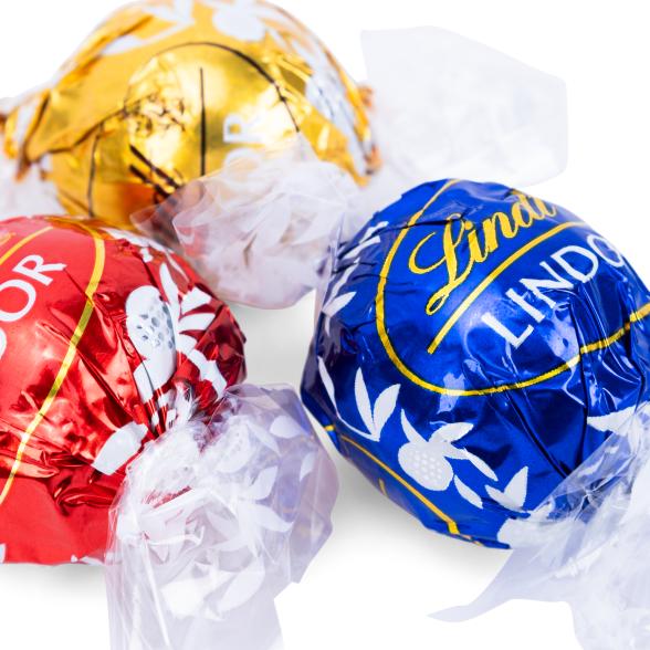 Porzellan Schneemann mit Lindt - 111991100000 - 2 - 588px