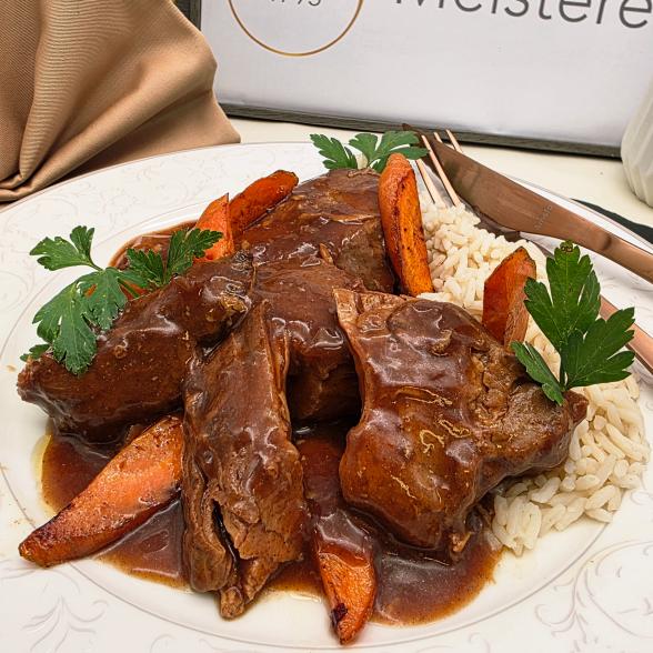 Hähnchen in Rotweinsosse - 113709600000 - 2 - 588px