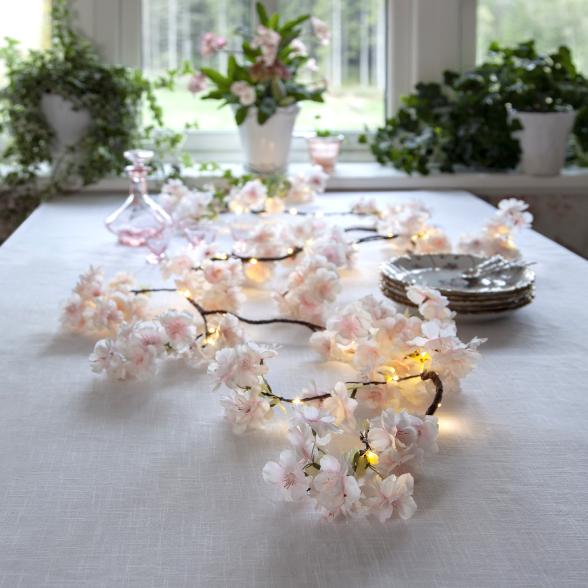 LED-Lichterkette Kirschblüten - 113829500000 - 2 - 588px