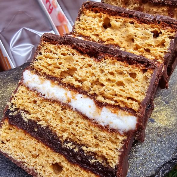 Erdbeer-Kakao-Creme Torte   - 114389100000 - 2 - 588px