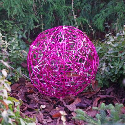 Garten LED-Designkugel fuchsia