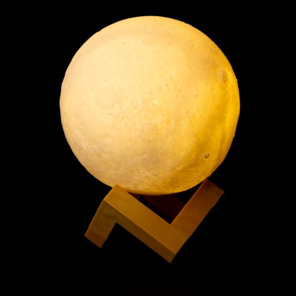 LED-Moonlight Lampe mit 3D Mond Printing - 107185900000 - 3 - 588px